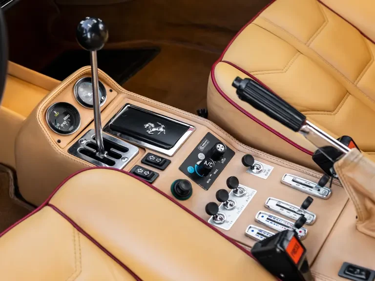 1985 Ferrari 308 GTB QV - Image 16 of 31