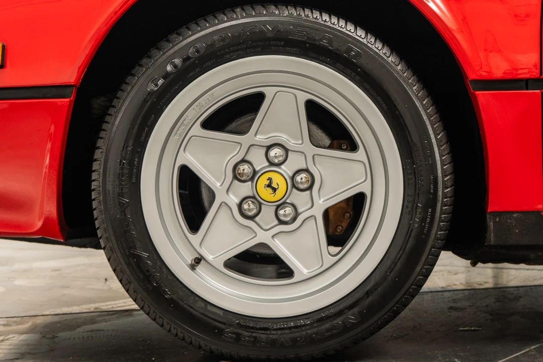 1985 Ferrari 308 GTS QV - Image 10 of 21