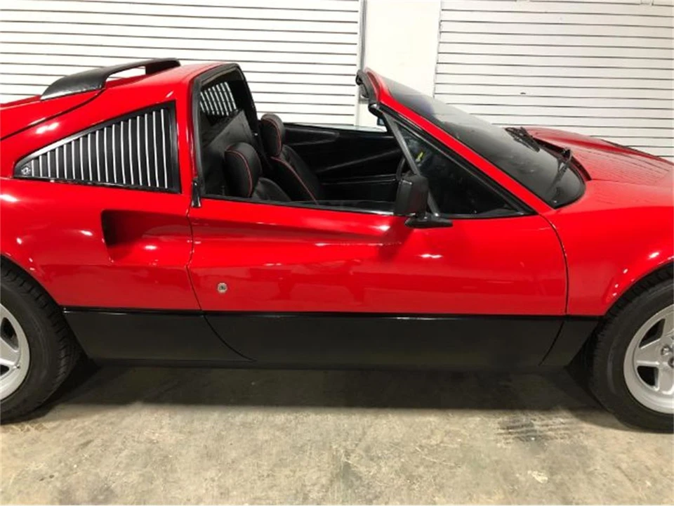 1985 Ferrari 308 GTS - Image 17 of 29