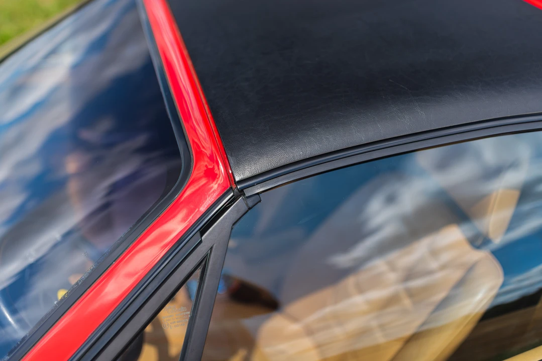 1985 Ferrari 308 GTS QV - Image 12 of 31