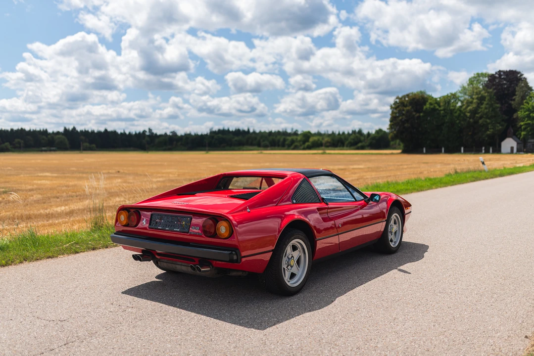 1985 Ferrari 308 GTS QV - Image 7 of 31