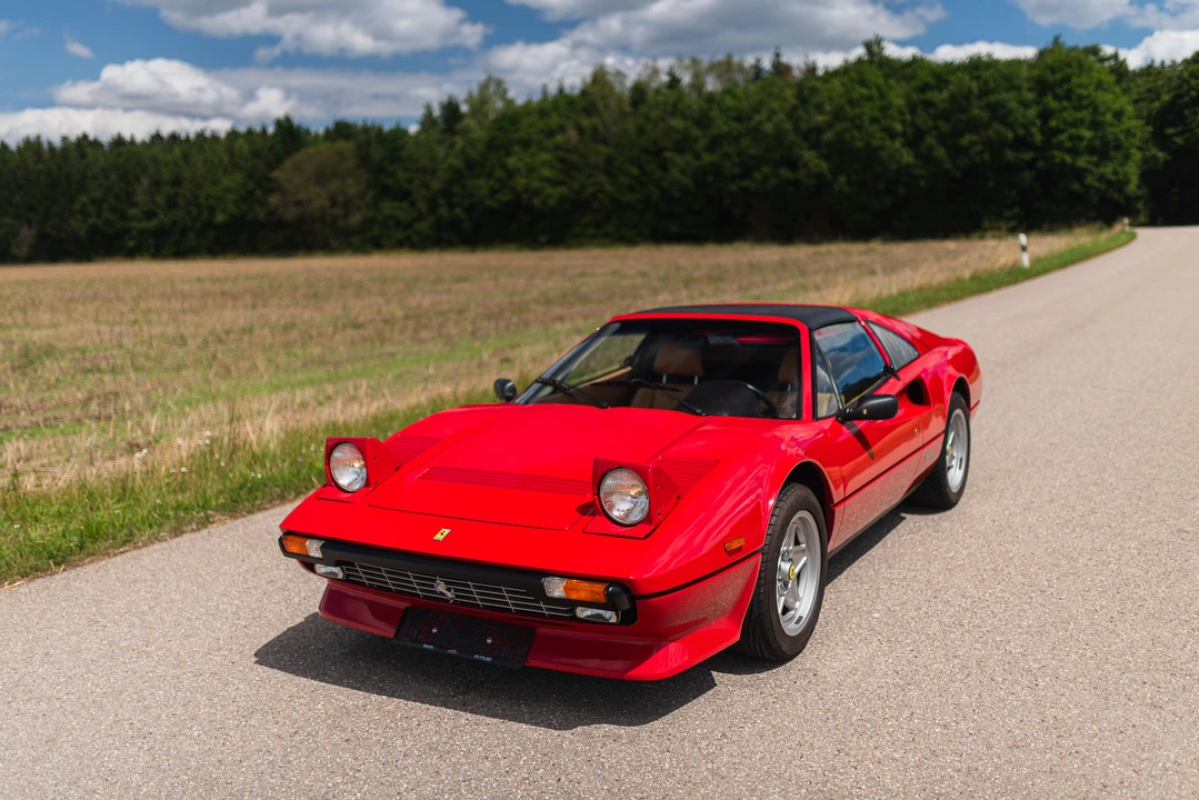 1985 Ferrari 308 GTS QV - Image 3 of 31