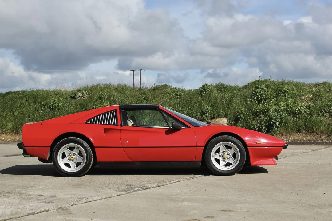 1985 Ferrari 308 GTS QV - Image 18 of 30