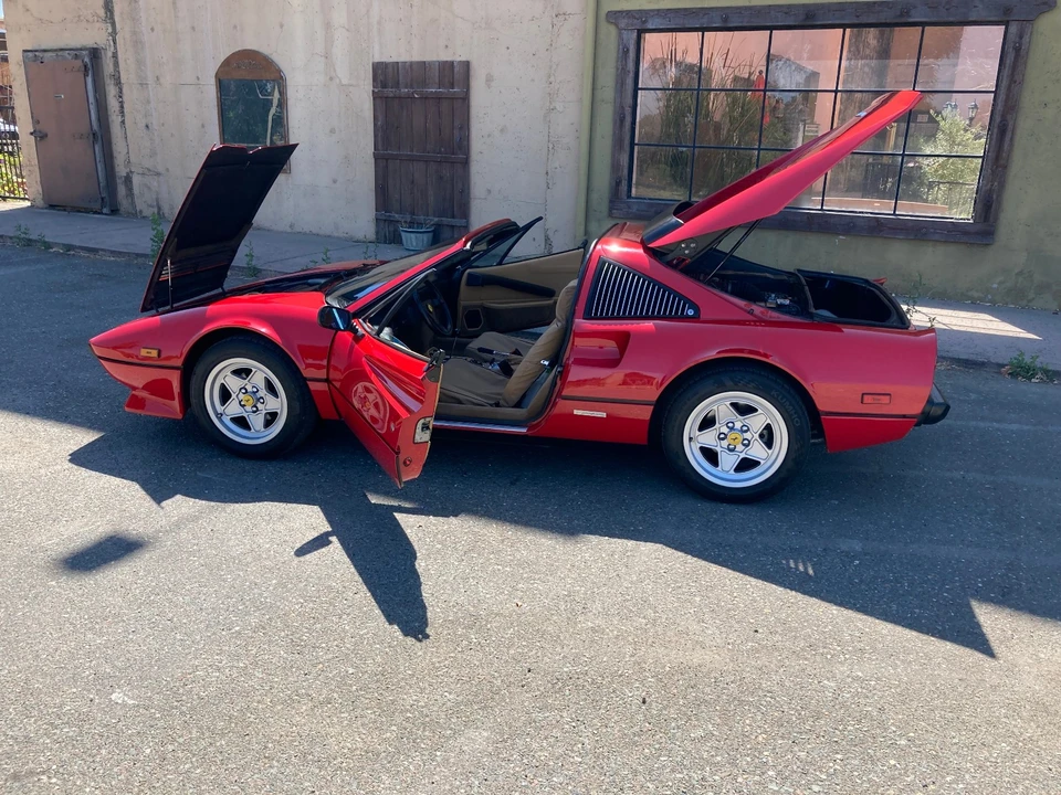 1985 Ferrari 308 GTS QV - Image 14 of 21