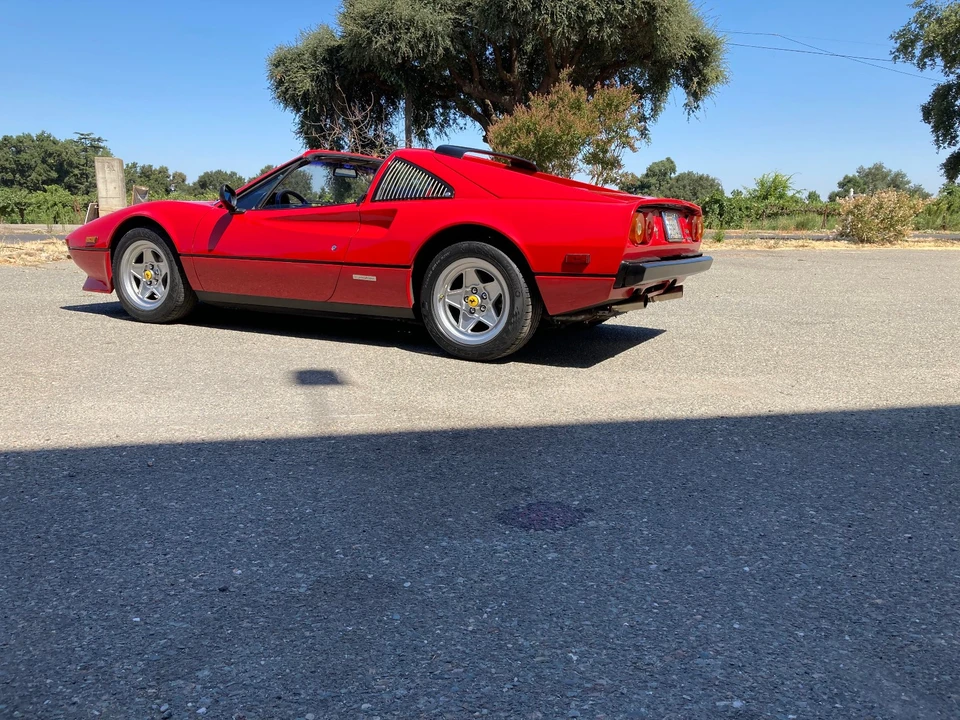 1985 Ferrari 308 GTS QV - Image 9 of 21