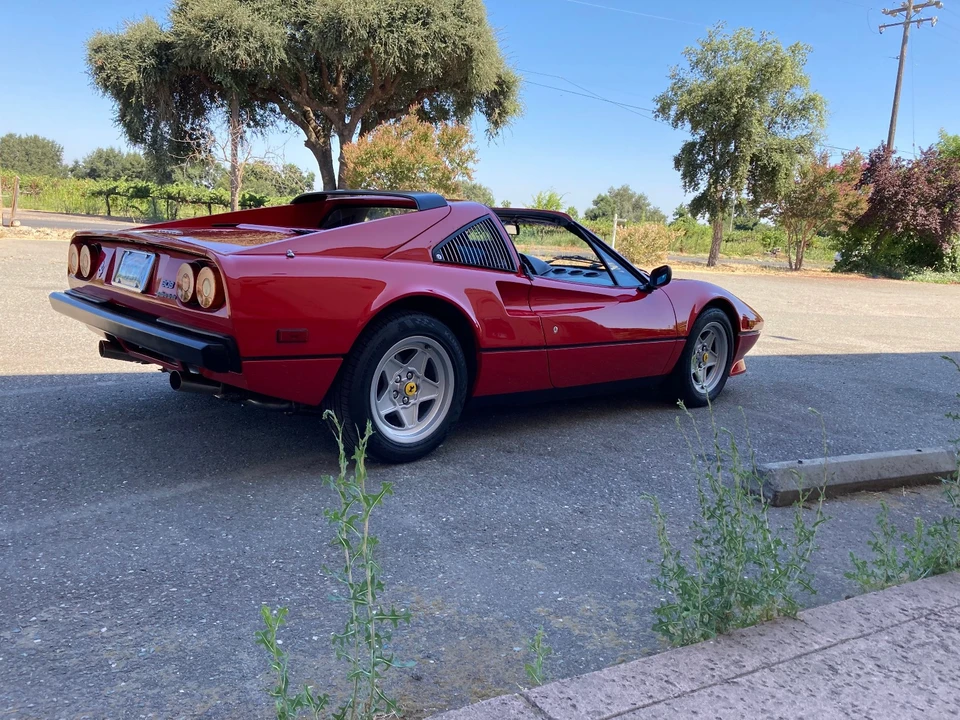 1985 Ferrari 308 GTS QV - Image 7 of 21
