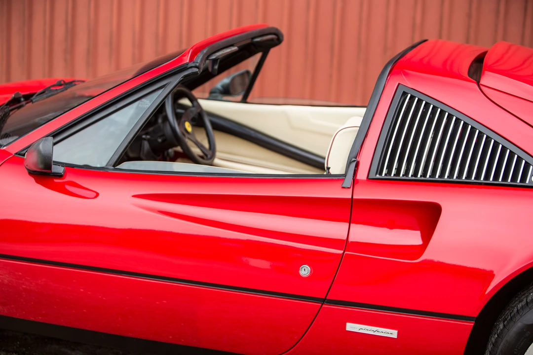 1985 Ferrari 308 GTS QV - Image 2 of 31