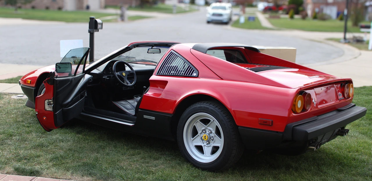 1985 Ferrari 308 GTS QV - Image 21 of 31