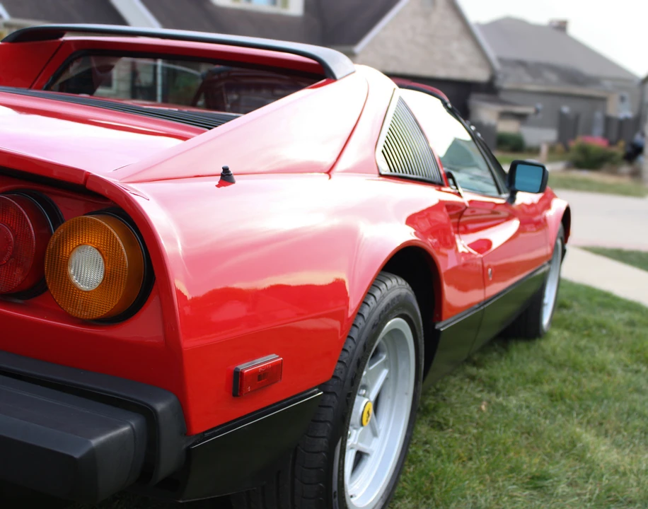1985 Ferrari 308 GTS QV - Image 26 of 31