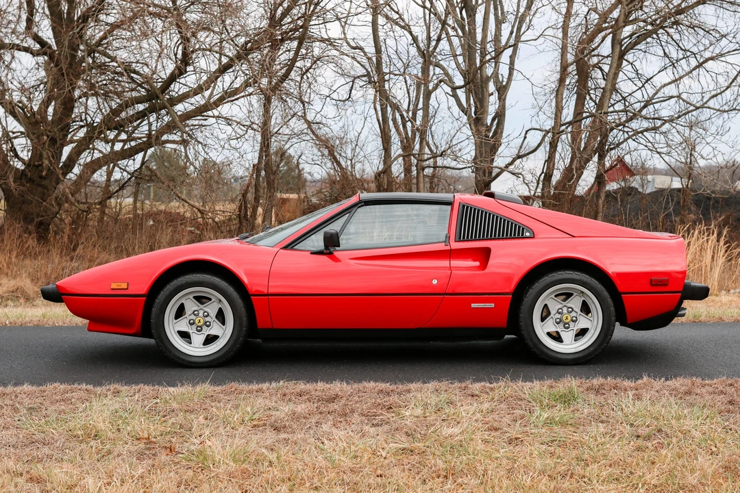 1985 Ferrari 308 GTS QV - Image 6 of 31