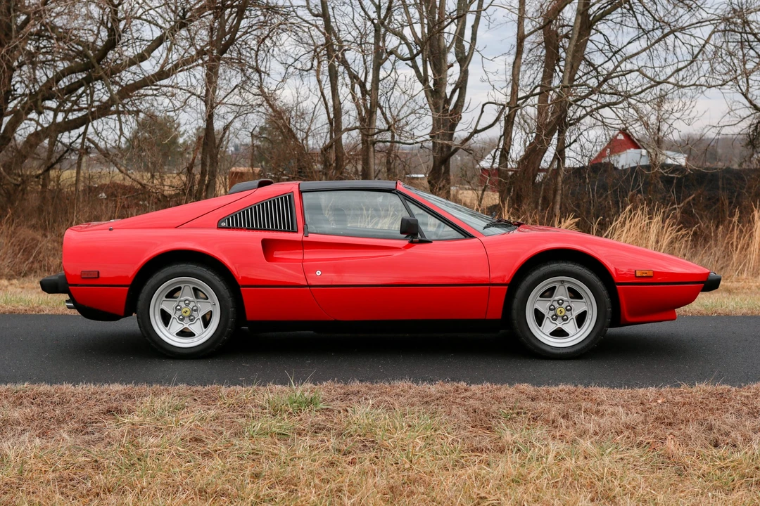 1985 Ferrari 308 GTS QV - Image 16 of 31
