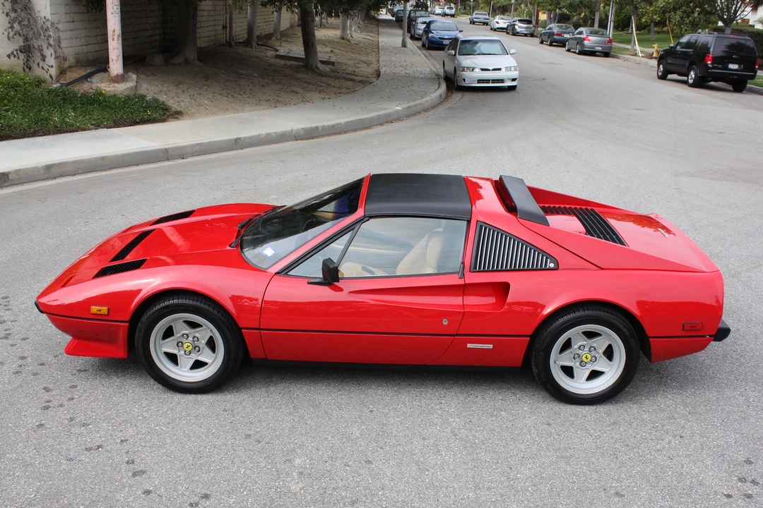 1985 Ferrari 308 GTS QV - Image 7 of 31