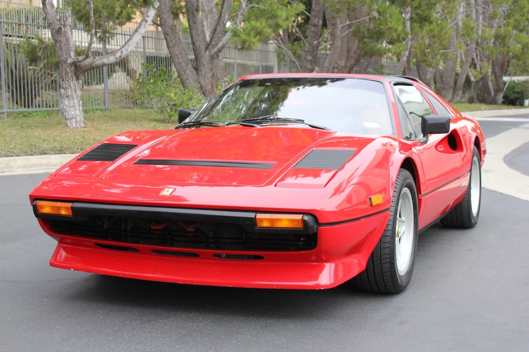 1985 Ferrari 308 GTS QV - Image 10 of 31