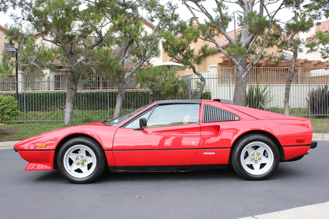 1985 Ferrari 308 GTS QV - Image 15 of 31