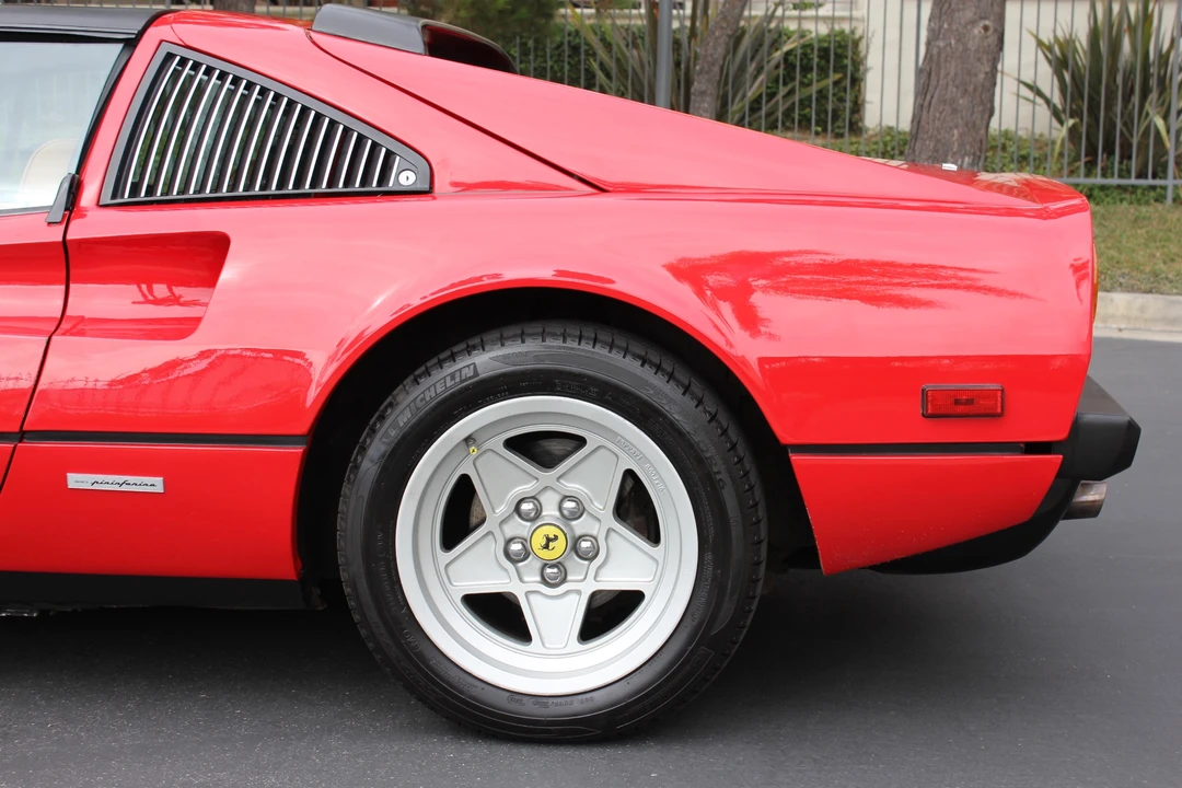 1985 Ferrari 308 GTS QV - Image 23 of 31