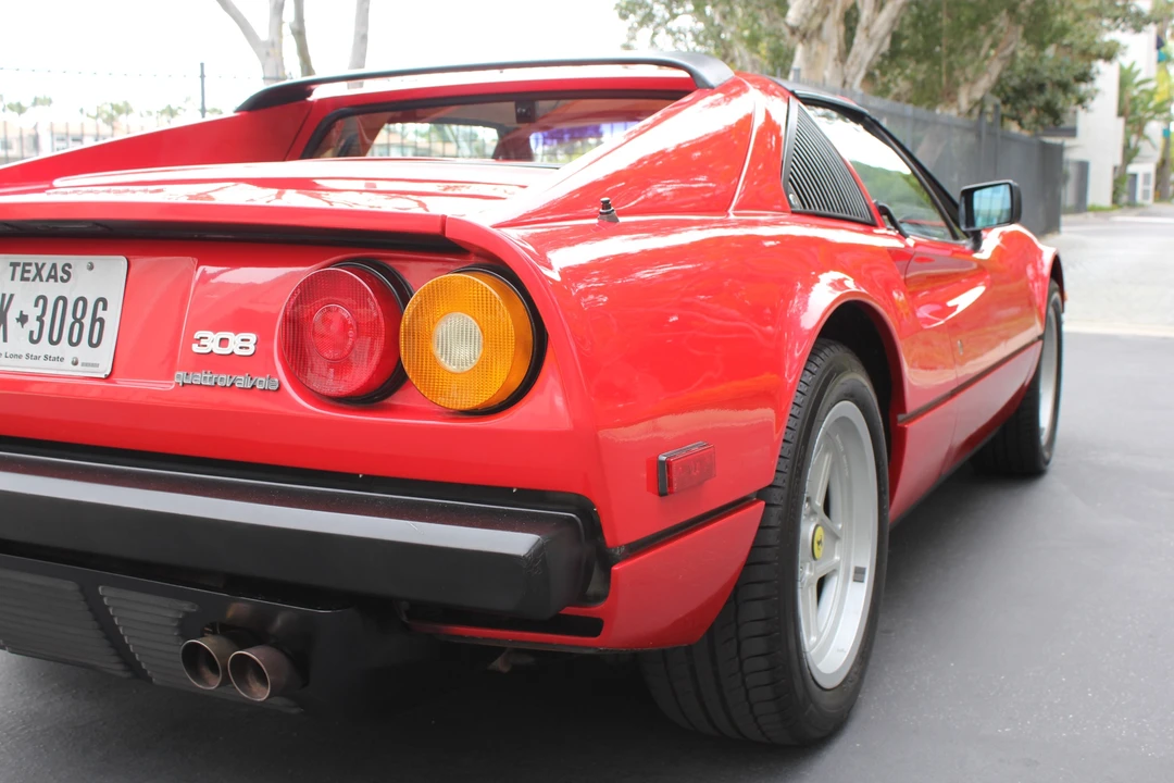 1985 Ferrari 308 GTS QV - Image 27 of 31