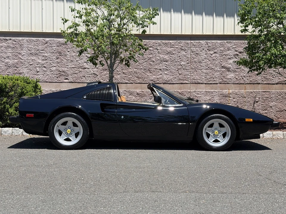1985 Ferrari 308 GTS QV - Image 16 of 31
