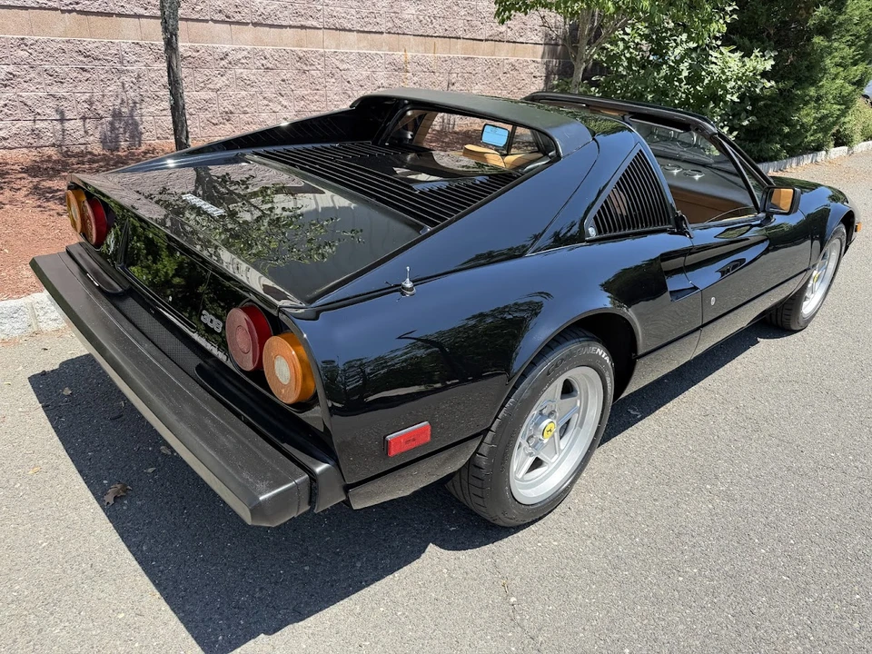 1985 Ferrari 308 GTS QV - Image 21 of 31