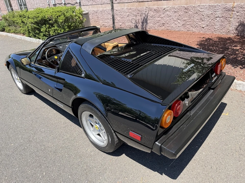 1985 Ferrari 308 GTS QV - Image 24 of 31