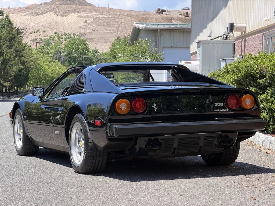 1985 Ferrari 308 GTS QV - Image 23 of 31