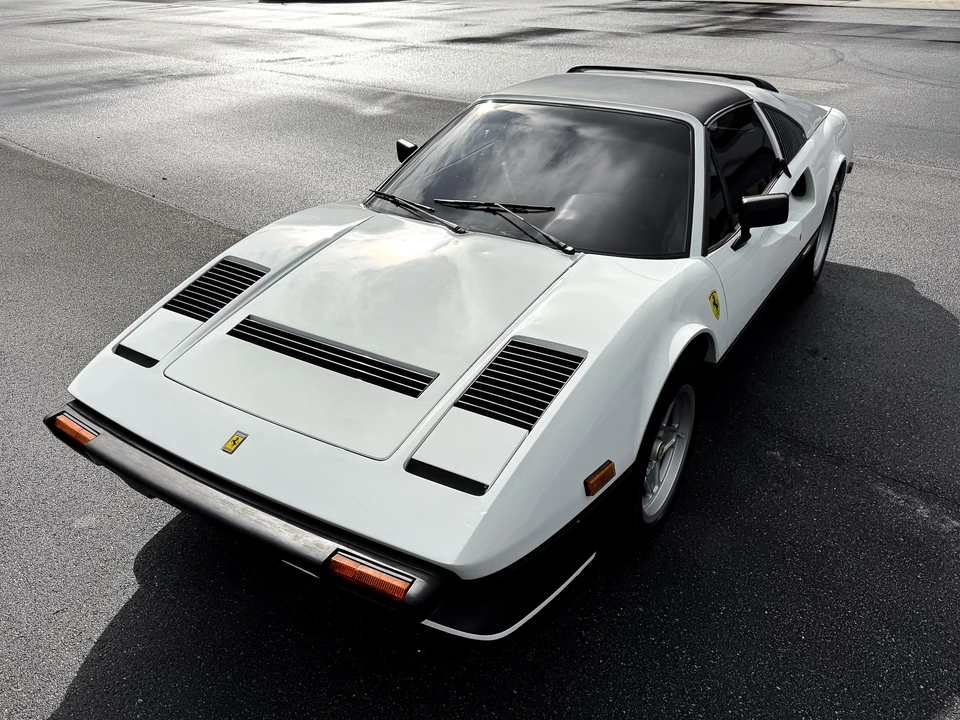 1985 Ferrari 308 GTS QV - Image 2 of 31