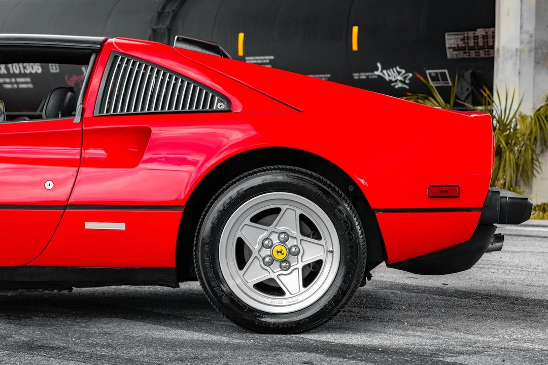 1985 Ferrari 308 GTS QV - Image 14 of 31
