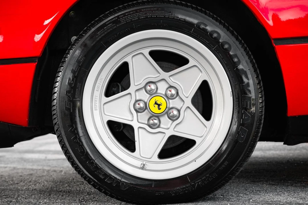 1985 Ferrari 308 GTS QV - Image 25 of 31