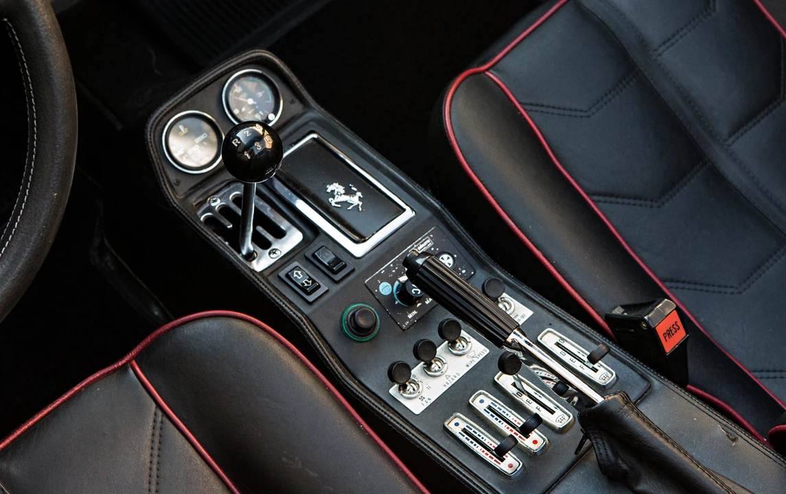 1985 Ferrari 308 GTS QV - Image 24 of 31