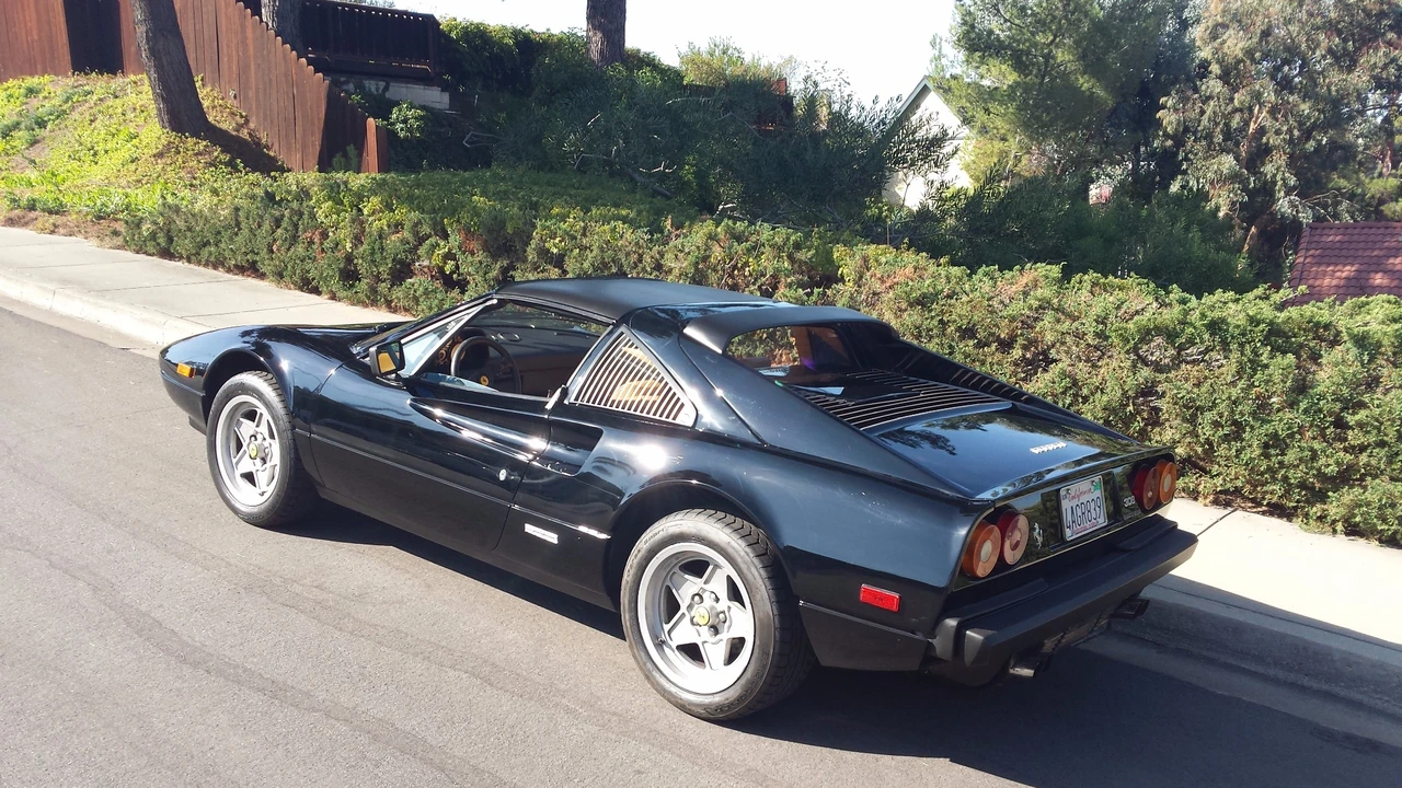 1985 Ferrari 308 GTS QV - Image 6 of 31
