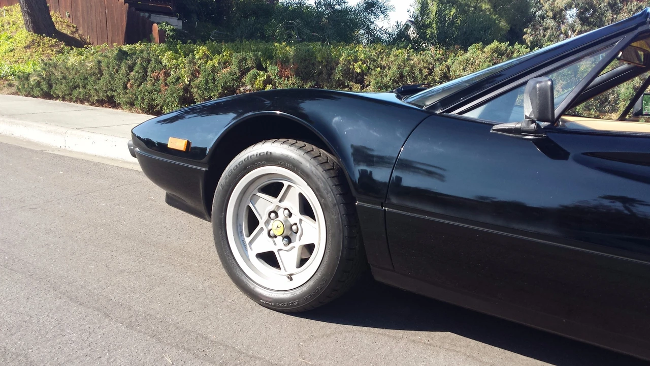 1985 Ferrari 308 GTS QV - Image 29 of 31