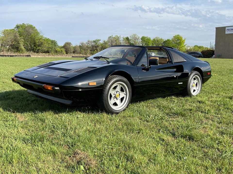 1985 Ferrari 308 GTS QV - Image 4 of 31