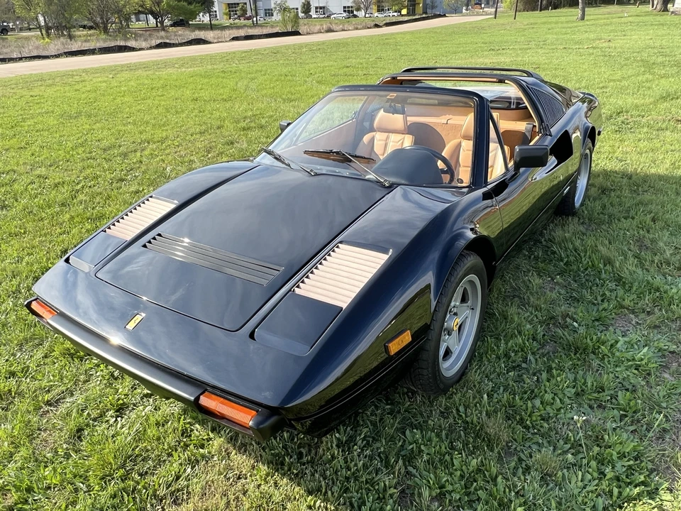 1985 Ferrari 308 GTS QV - Image 10 of 31