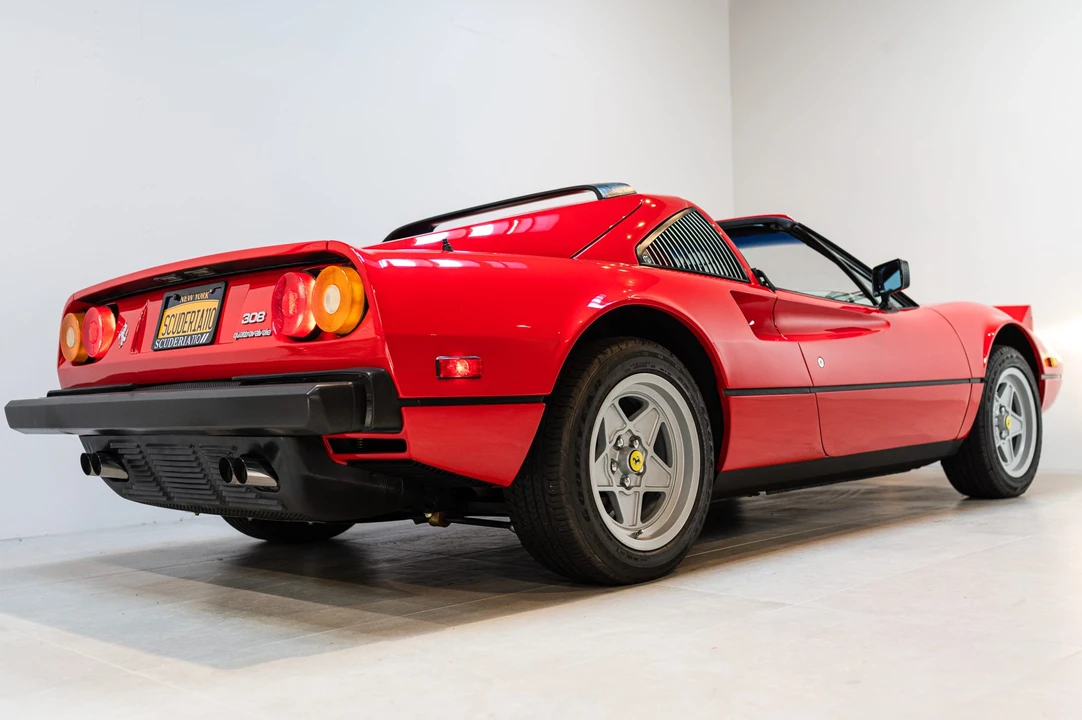 1985 Ferrari 308 GTS QV - Image 11 of 31