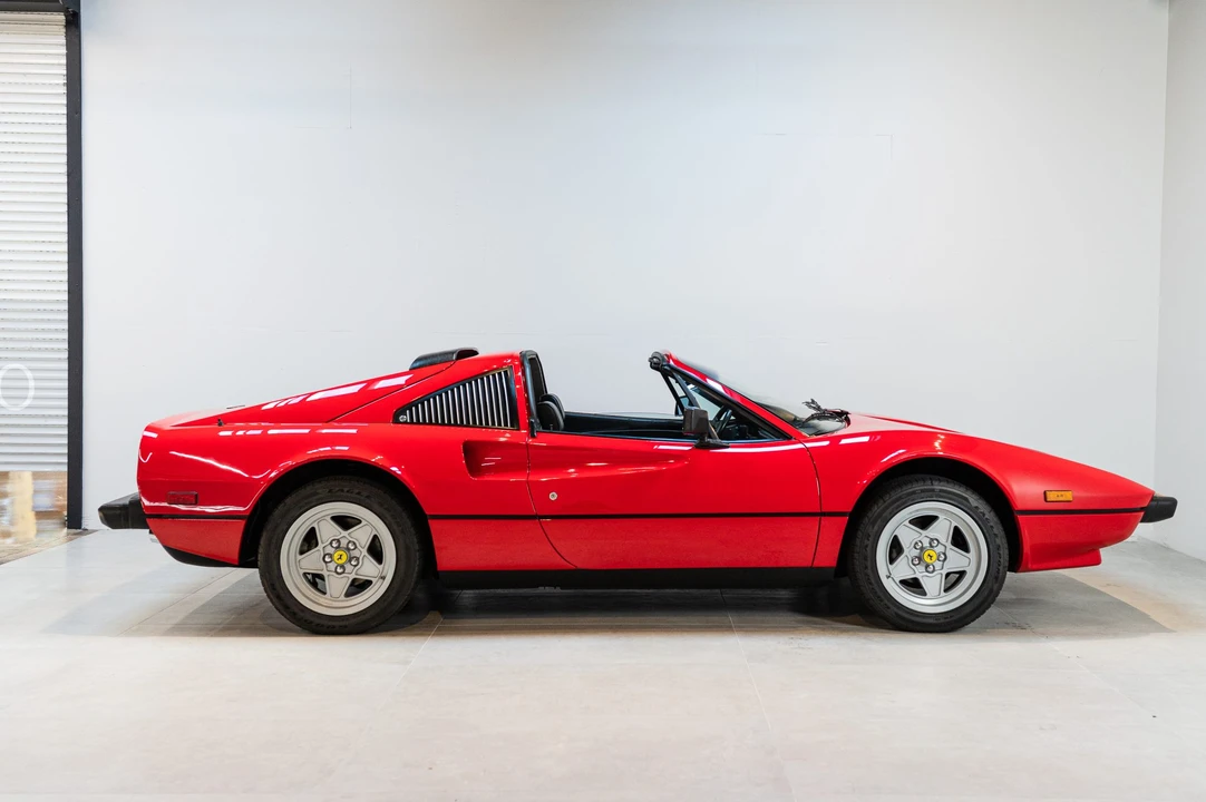 1985 Ferrari 308 GTS QV - Image 14 of 31