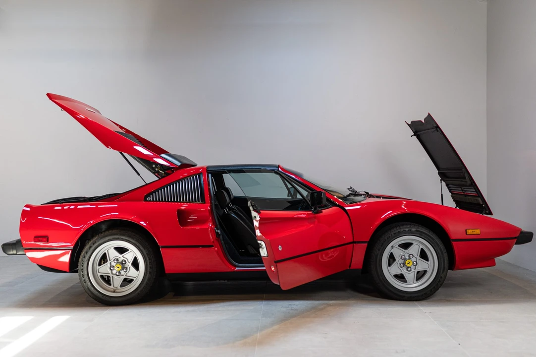 1985 Ferrari 308 GTS QV - Image 18 of 31