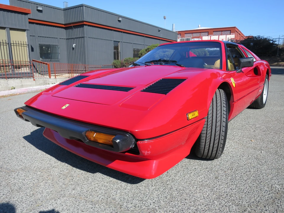 1985 Ferrari 308 GTS QV - Image 18 of 31