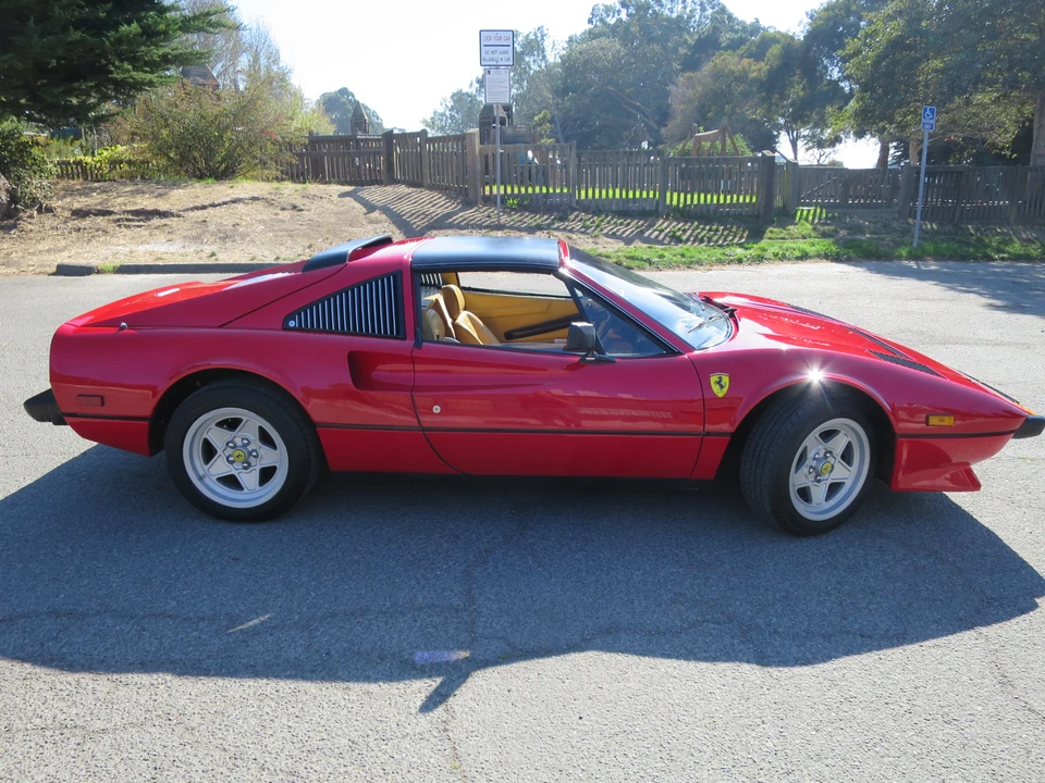 1985 Ferrari 308 GTS QV - Image 23 of 31