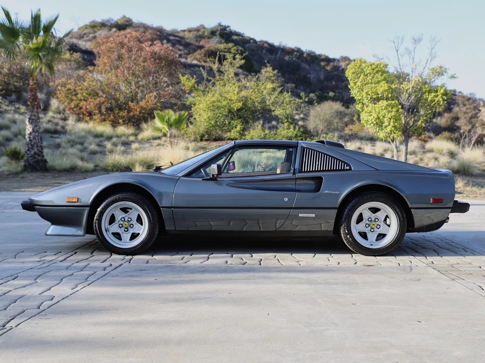 1985 Ferrari 308 GTS QV - Image 15 of 31