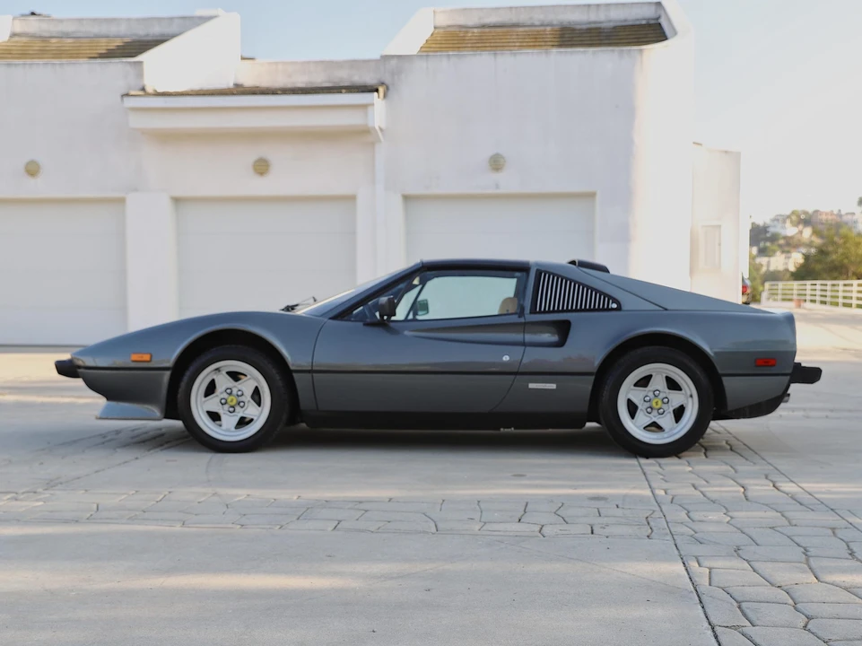 1985 Ferrari 308 GTS QV - Image 14 of 31