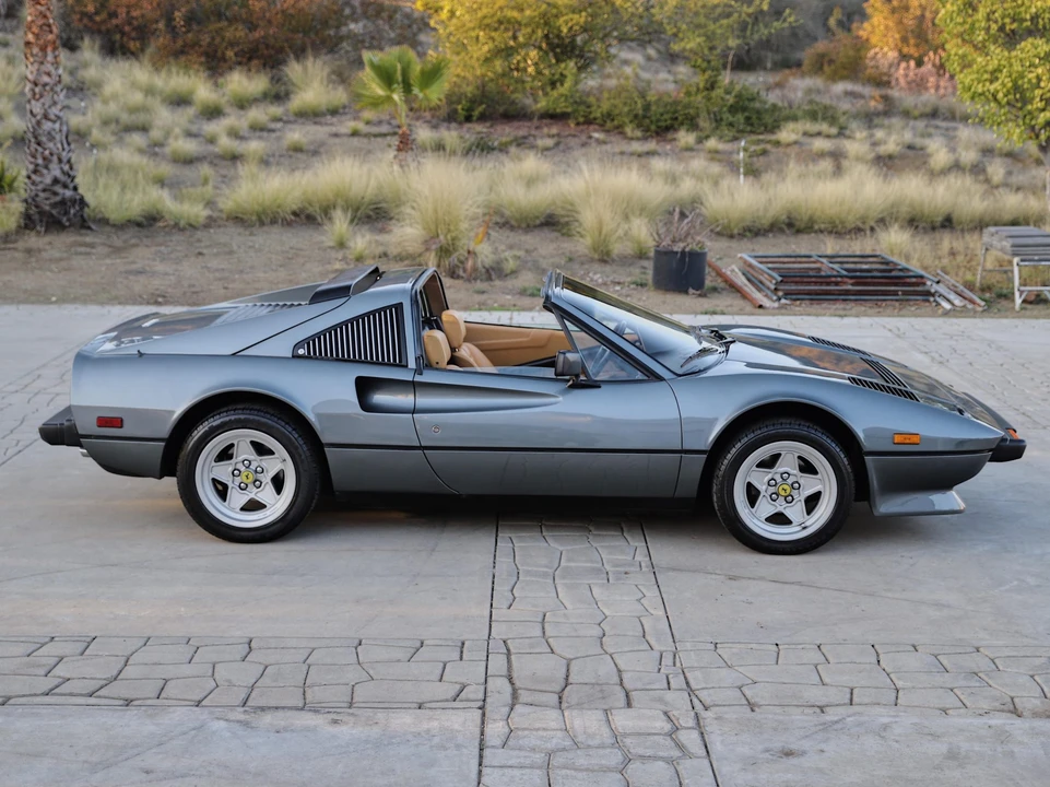 1985 Ferrari 308 GTS QV - Image 17 of 31