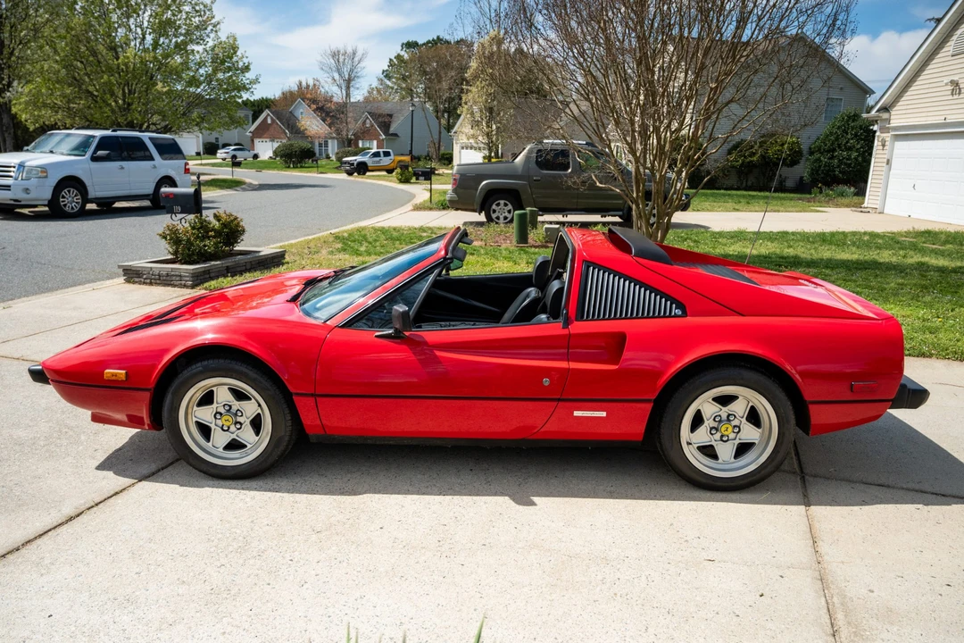 1985 Ferrari 308 GTS QV - Image 3 of 31