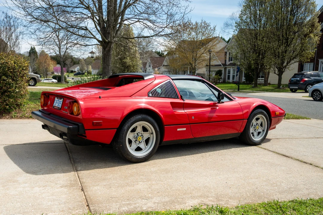 1985 Ferrari 308 GTS QV - Image 17 of 31