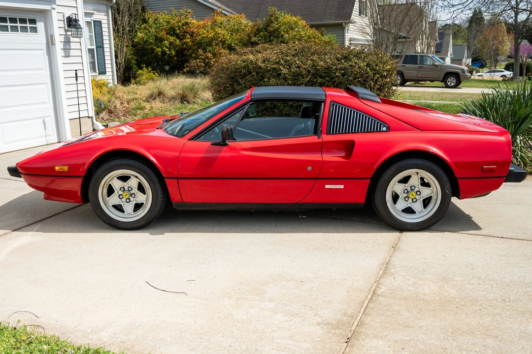 1985 Ferrari 308 GTS QV - Image 12 of 31