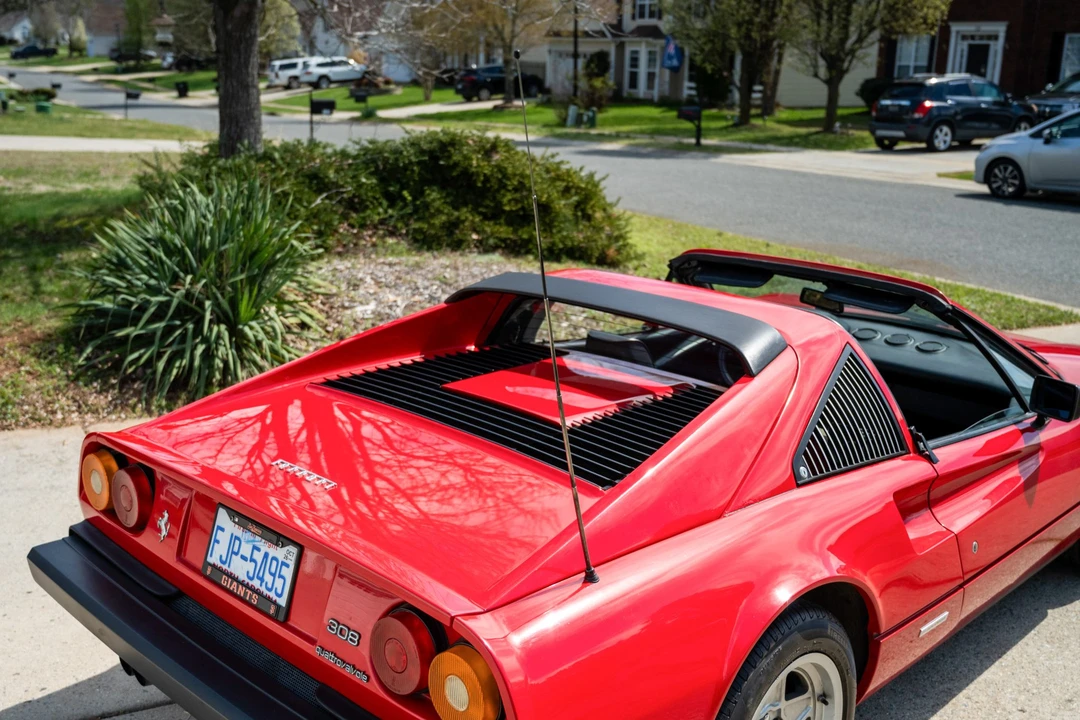 1985 Ferrari 308 GTS QV - Image 22 of 31