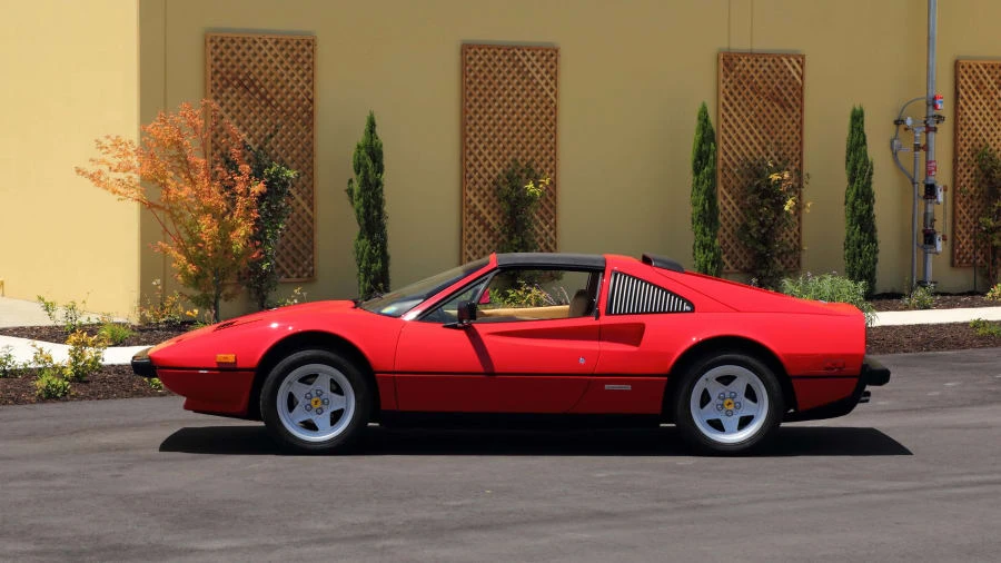 1985 Ferrari 308 GTS QV - Image 2 of 12