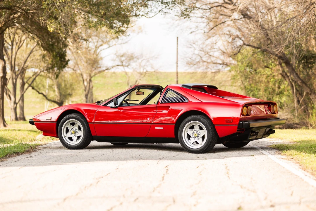1985 Ferrari 308 GTS QV - Image 15 of 31