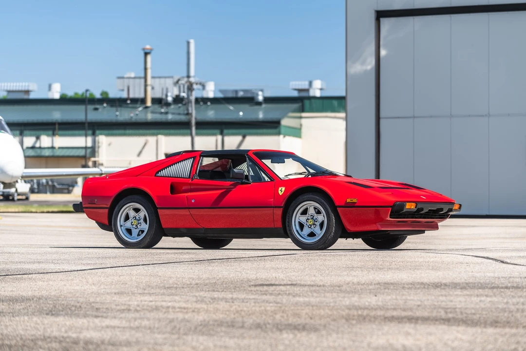1985 Ferrari 308 GTS QV - Image 27 of 31