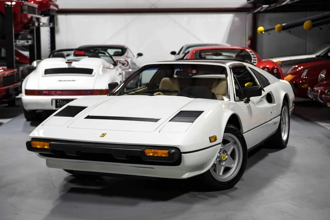 1985 Ferrari 308 GTS - Image 2 of 31