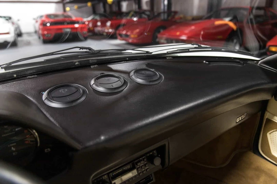 1985 Ferrari 308 GTS - Image 26 of 31