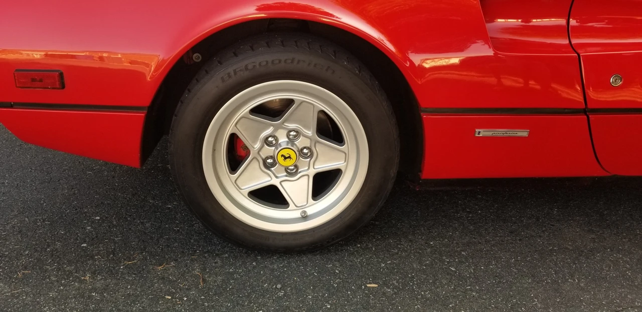 1985 Ferrari 308 GTS QV - Image 27 of 31